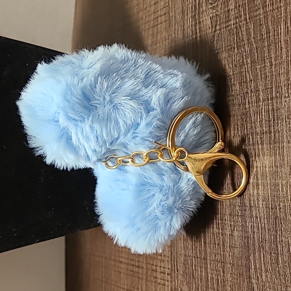 Unbranded Accessories - Light Blue Faux Fur Heart Shaped Keychain Plush Soft Accent NEW Ladies Home Auto